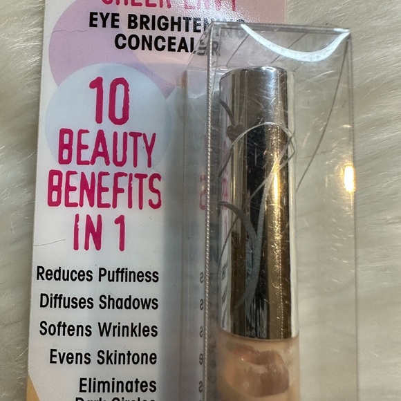 🩷5/$10 Hard Candy Sheer Envy Eye Brightening Concealer - Medium - Picture 3 of 5
